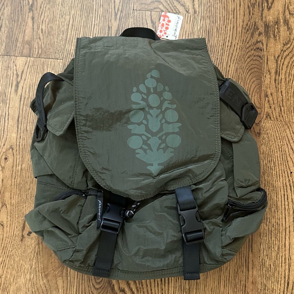 NWT Free People Movement Cool + Cozy Backpack – Olive Green – Sold Out - Picture 4 of 7